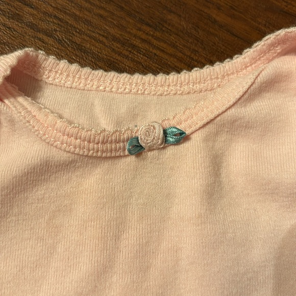 Guess Baby Jean jacket, long sleeve pink bodysuit and jeans 6-9 month size - Picture 9 of 11